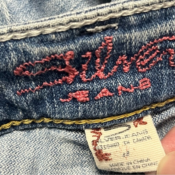 SILVER Tuesday denim jeans with distressed patches women’s size 28 - Picture 8 of 14